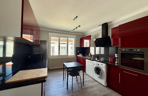 Saint-Jean-de-Monts Apartment | Spacious apartment in central Saint-Jean-de-Monts near beach
