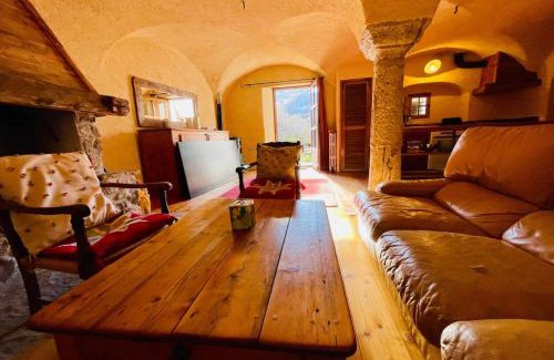 La Salle-les-Alpes Apartment | Spacious apartment in village house