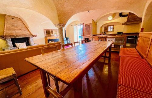 La Salle-les-Alpes Apartment | Spacious apartment in village house