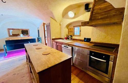 La Salle-les-Alpes Apartment | Spacious apartment in village house