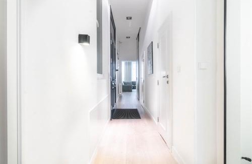 Stare Miasto Apartment | Spacious Apart in the Center- Main Square 300m