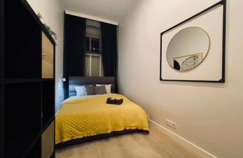 Stare Miasto Apartment | Spacious Apart in the Center- Main Square 300m