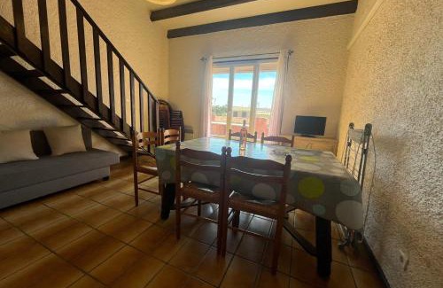Port-la-Nouvelle Apartment | Spacious apartment with lovely terrace