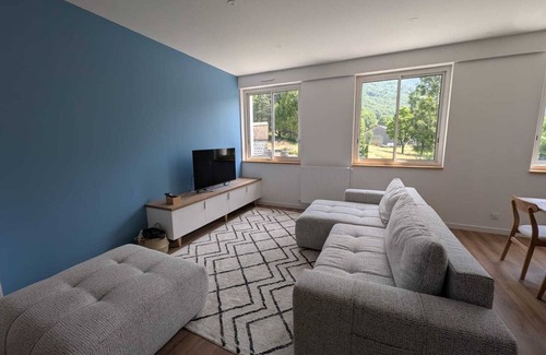 Campan Apartment | Spacious apartment/beautiful view of the mountain! Ideal for families