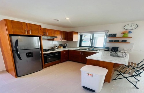 El Centro House | Spacious Apartment/Private Pool/Smart TV