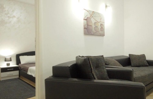Old Town Apartment | Spacious Apartment Erol