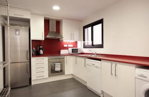 El Coll Apartment | Spacious apartment for families near Park Guell
