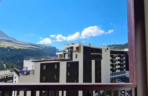 Flaine Apartment | Spacious apartment for 6, ski-in/ski-out, spa and pool