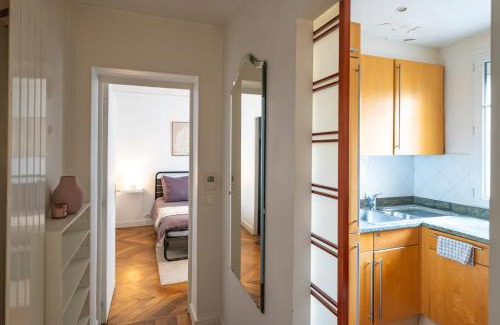 Ternes Apartment | Spacious Apartment for 6 People