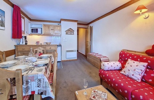 Les Bruyeres Apartment | Spacious Apartment · Ski-In/Ski-Out · Large Balcony with Mountain Views