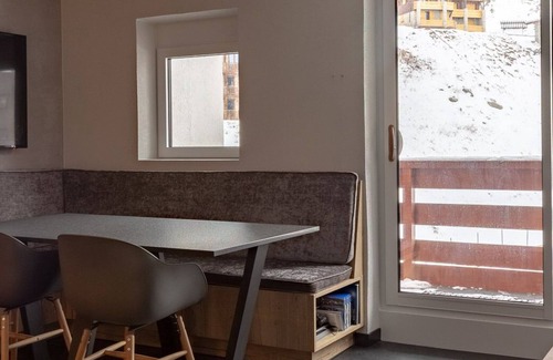 Val-Thorens Apartment | Spacious apartment for 6 people at the foot of the slopes (Val Thorens)