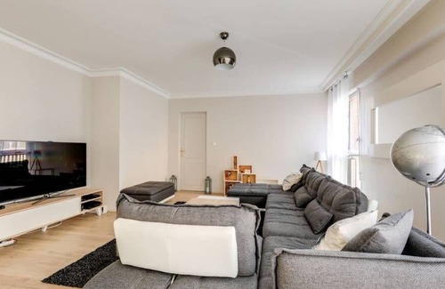 Saint-Georges Apartment | Spacious apartment in the heart of Toulouse - Welkeys