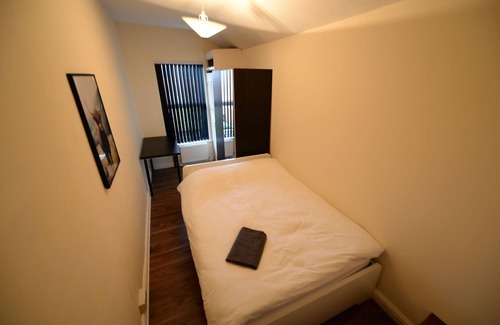 Coventry Apartment | Spacious Apartment in Coventry near Belgrade Theatre