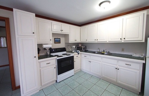 Antoneys Cay Apartment | Spacious Apartment Just Minutes from the Beach