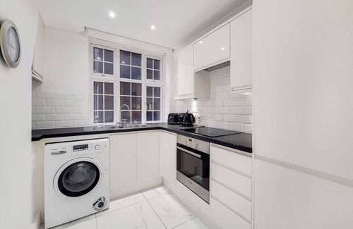 Knightsbridge Condo | Spacious Apartment Near Harrods