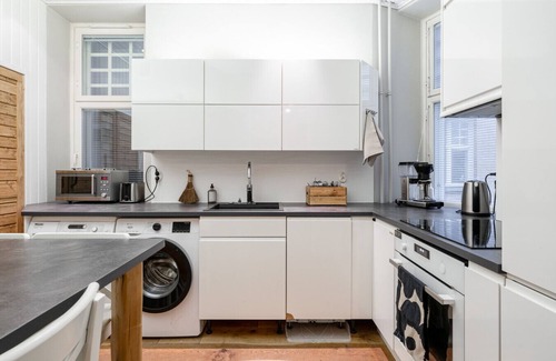 Tampere Apartment | Spacious apartment that hosts up to 10 guests with free parking