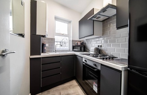 Thornton-Cleveleys House | Spacious Apartment With A Terrace Style Rooftop