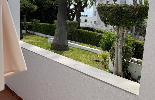 Albufeira Apartment | Spacious Apartment With Large Sunny Terrace On Small Complex
