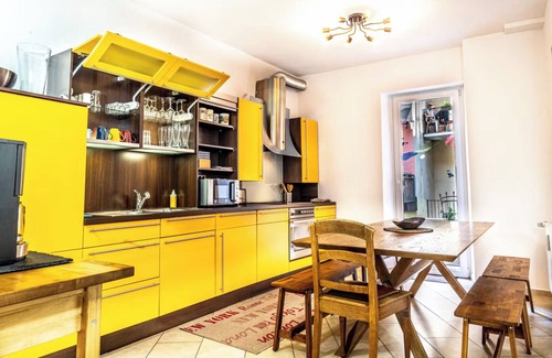 Mitte Apartment | Spacious apartment with barbecue terrace in the heart of the historic old town