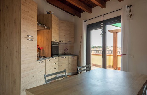 Tergu Apartment | Spacious apartment with sea and mountain views