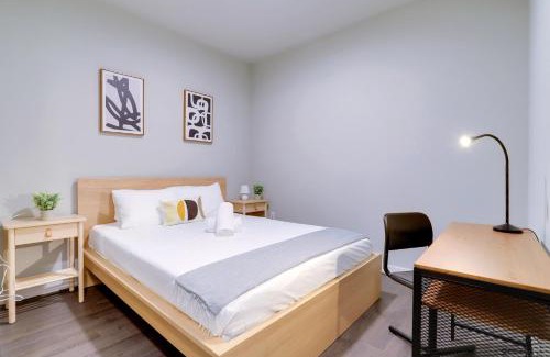 Clarendon Apartment | Spacious Apartment with Top-Tier Amenities