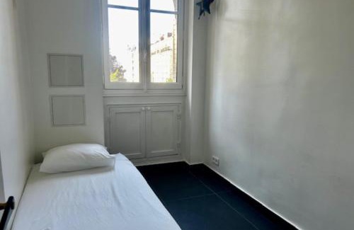 12th Arrondissement Apartment | Spacious apartment with WiFi in the heart of Paris