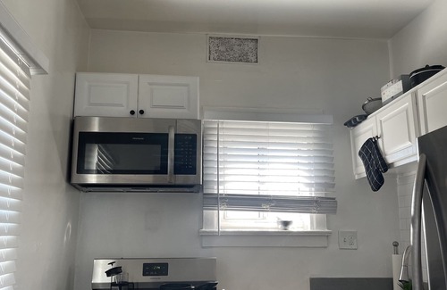 Westlake House | Spacious Apt In DTLA Perfect for Walking Tourists!