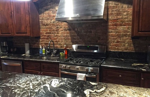 Downtown Nashville Apartment | Spacious Apt World Famous 2nd Ave! Short Walk to Every Honky Tonk & Attraction!