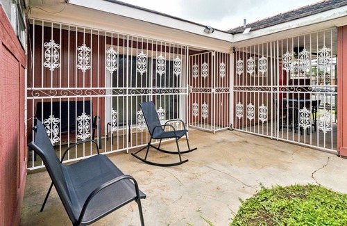Plum Orchard House | Spacious & Availablen10 Mins Away from the French Quarters!nHome Away From Home!