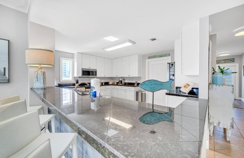 Seashore Village Condo | 🐟Spacious Balcony-Across from Beach-Cassine Way-30A Blue Sky Breeze🐟