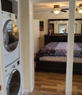 Indian Rocks Beach House | Spacious Beach House Unit,Beautifully Furnished 2 Bed 2Bath./2Min.Walk To Beach