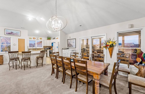 Corolla House | Spacious beach house with private pool & hot tub - pool/tennis access
