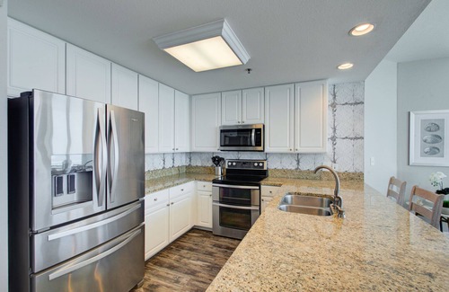 Gulf Shores Condo | Spacious Beachfront Penthouse & Private Wraparound Patio with Breathtaking Views