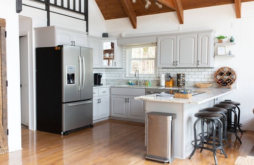 Beech Mountain Ski Chalet | Spacious Beech Mtn Chalet - 2 miles from the slopes!