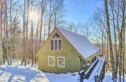 Beech Mountain Ski Chalet | Spacious Beech Mtn Chalet - 2 miles from the slopes!