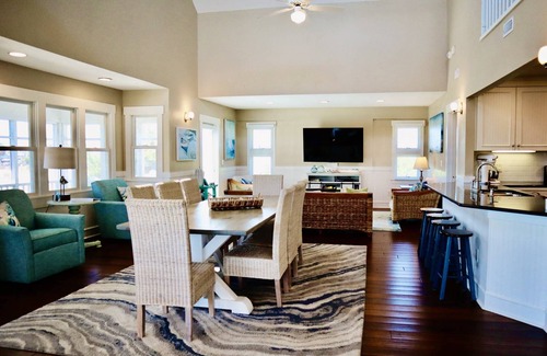 Bald Head Island House | Spacious BHI Home | Ocean + Golf Views, Screened Porch, Pet Friendly, Both Clubs w/Golf, 2 Carts!