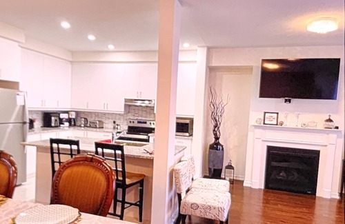 Whitby House | Spacious brand new home with parking 5 minutes to downtown Whitby