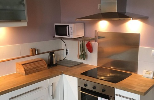 Annecy Apartment | Spacious, Bright, 5 min walk old town and lake, with Parking place