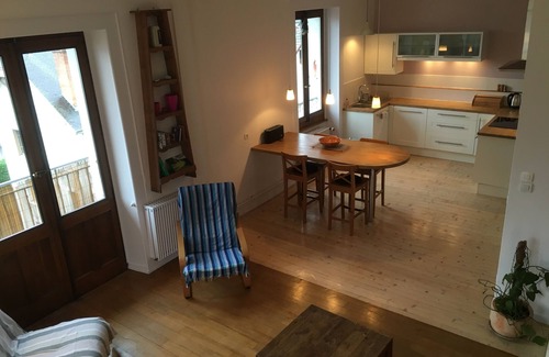 Annecy Apartment | Spacious, Bright, 5 min walk old town and lake, with Parking place