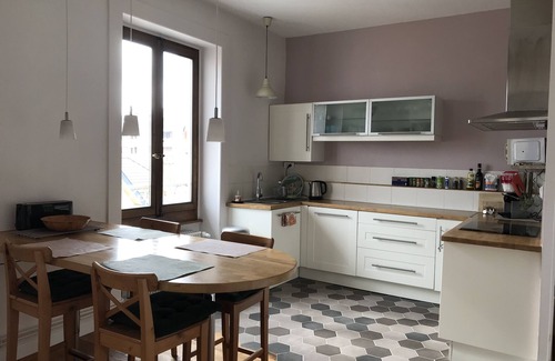 Annecy Apartment | Spacious, Bright, 5 min walk old town and lake, with Parking place