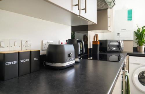 Bayswater Apartment | Spacious & Bright Flat in Notting Hill