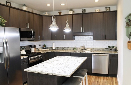 Madison House | Spacious Bungalow in Downtown Madison!