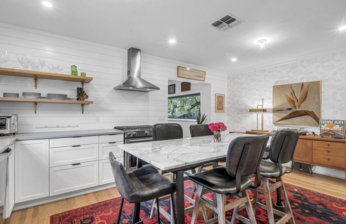 South River City House | Spacious Bungalow Oasis + Heated Pool + Parking 1 block from South Congress