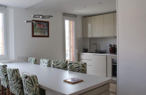 Six-Fours-les-Plages Apartment | Spacious cocoon in Six-Fours-les-Plages