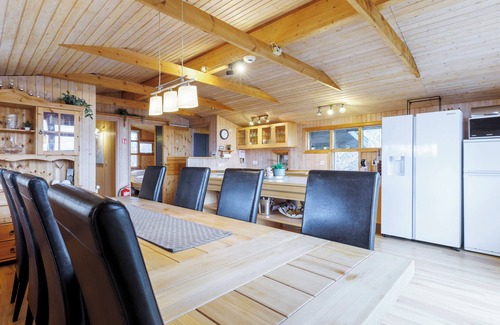 Blaskogabyggd Cottage | Spacious Cabin on the Golden Circle,only 10 min drive to Geysir & Gullfoss