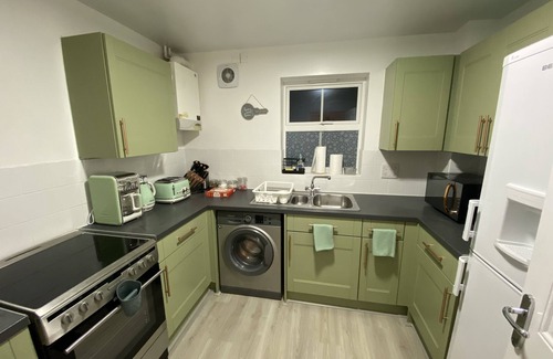 Royal Tunbridge Wells Apartment | Spacious & Central Ground Floor Apt