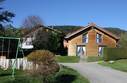 Gerardmer Cottage | Spacious chalet in Gérardmer with terrace and family amenities
