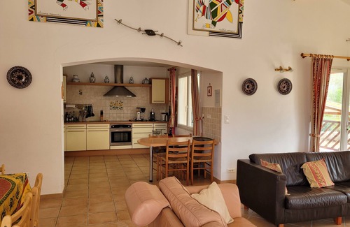 Ecuras House | Spacious Charente Bungalow