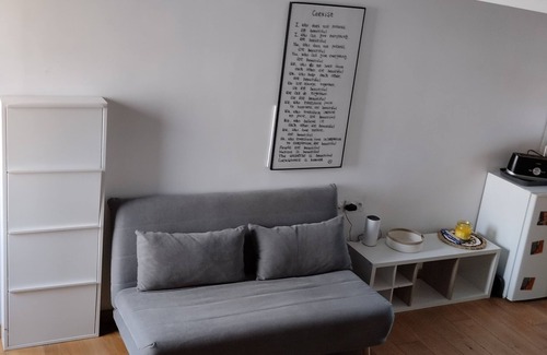 Lagord Apartment | Spacious charming studio with mezzanine ,