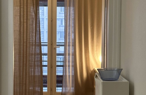Republique–Point-du-Jour Apartment | Spacious charming studio ideal couples or families
